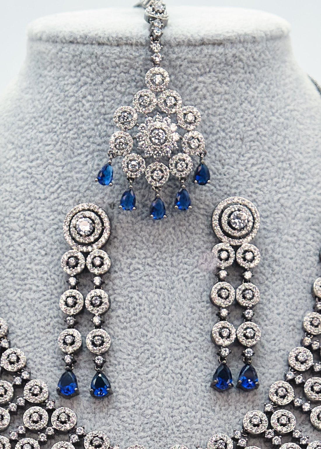 American Diamond Drop Dangling Necklace Set With Maang Tikka