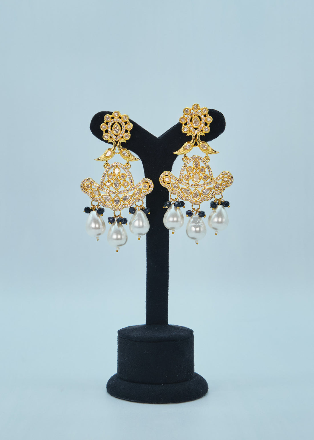 Naaz Tyaani Kundan Earrings