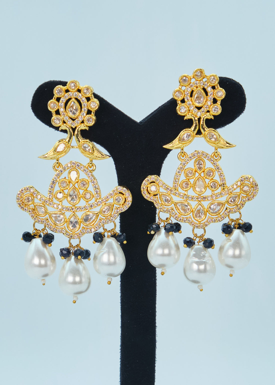 Naaz Tyaani Kundan Earrings