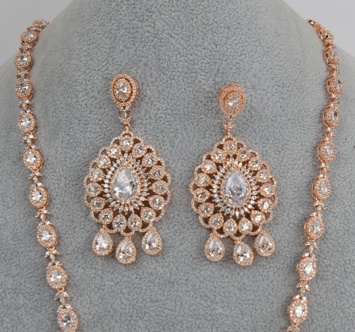 Swarovski Queen Long Necklace Set - Rose Gold