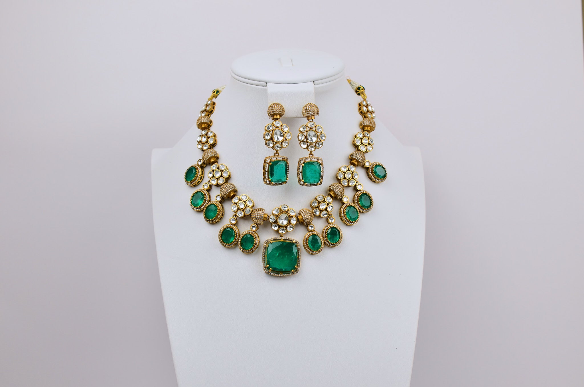 Ananya Doublet Kundan Necklace Set - Rama Green