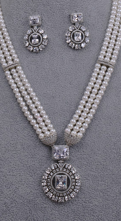 White Pearl Swarovski  Necklace Set