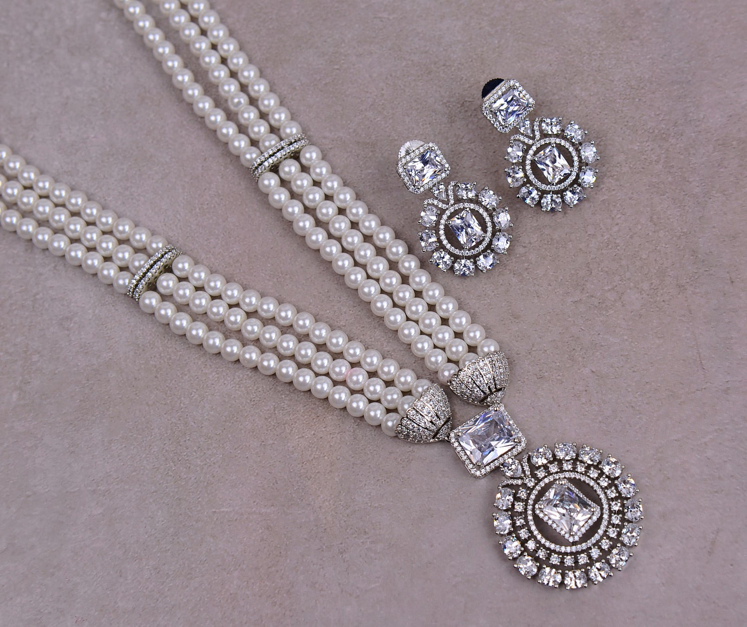 White Pearl Swarovski  Necklace Set