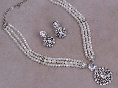 White Pearl Swarovski  Necklace Set