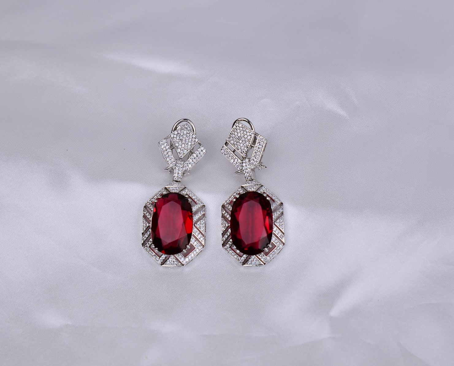 Unique Oval Cut Ruby Sapphire Pendant Necklace Set