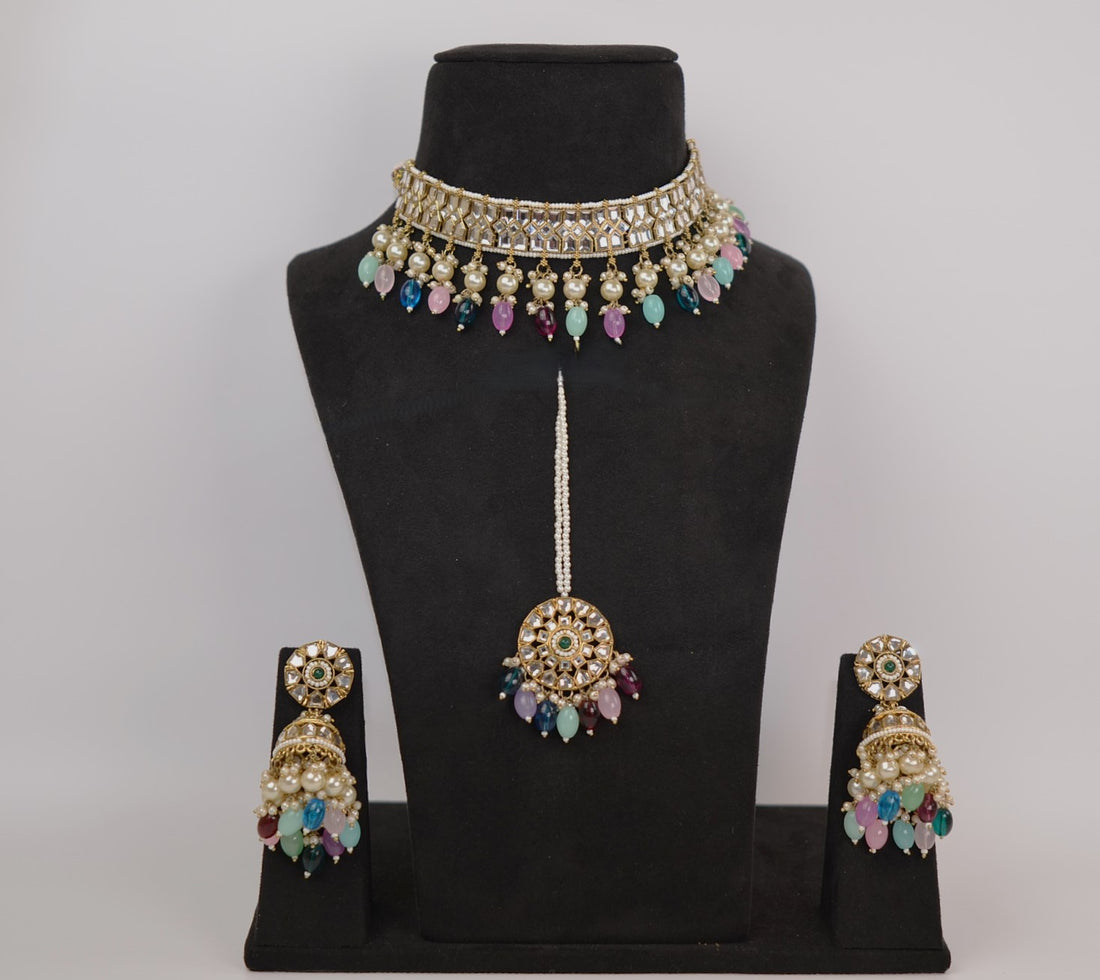 Mirror Kundan Choker Necklace With Jhumki Maang Tikka Set