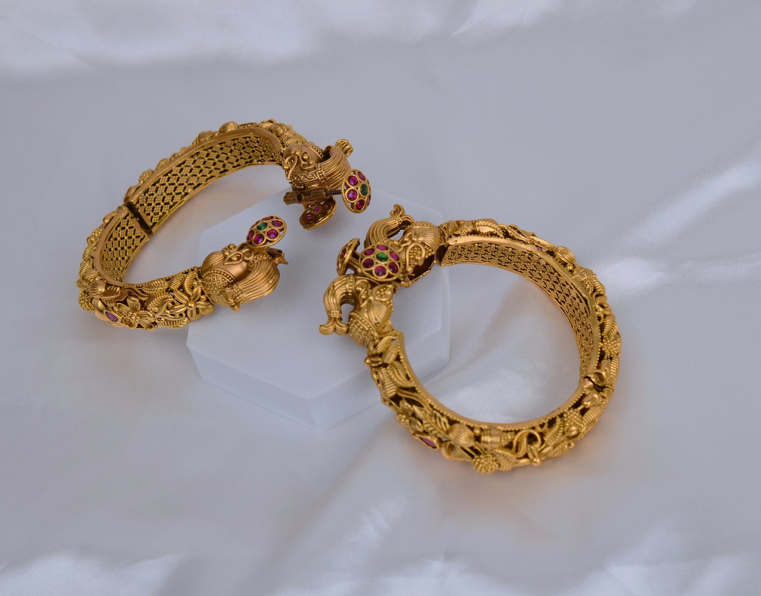 Traditional Openable Elephant Craved Bangles - Kada