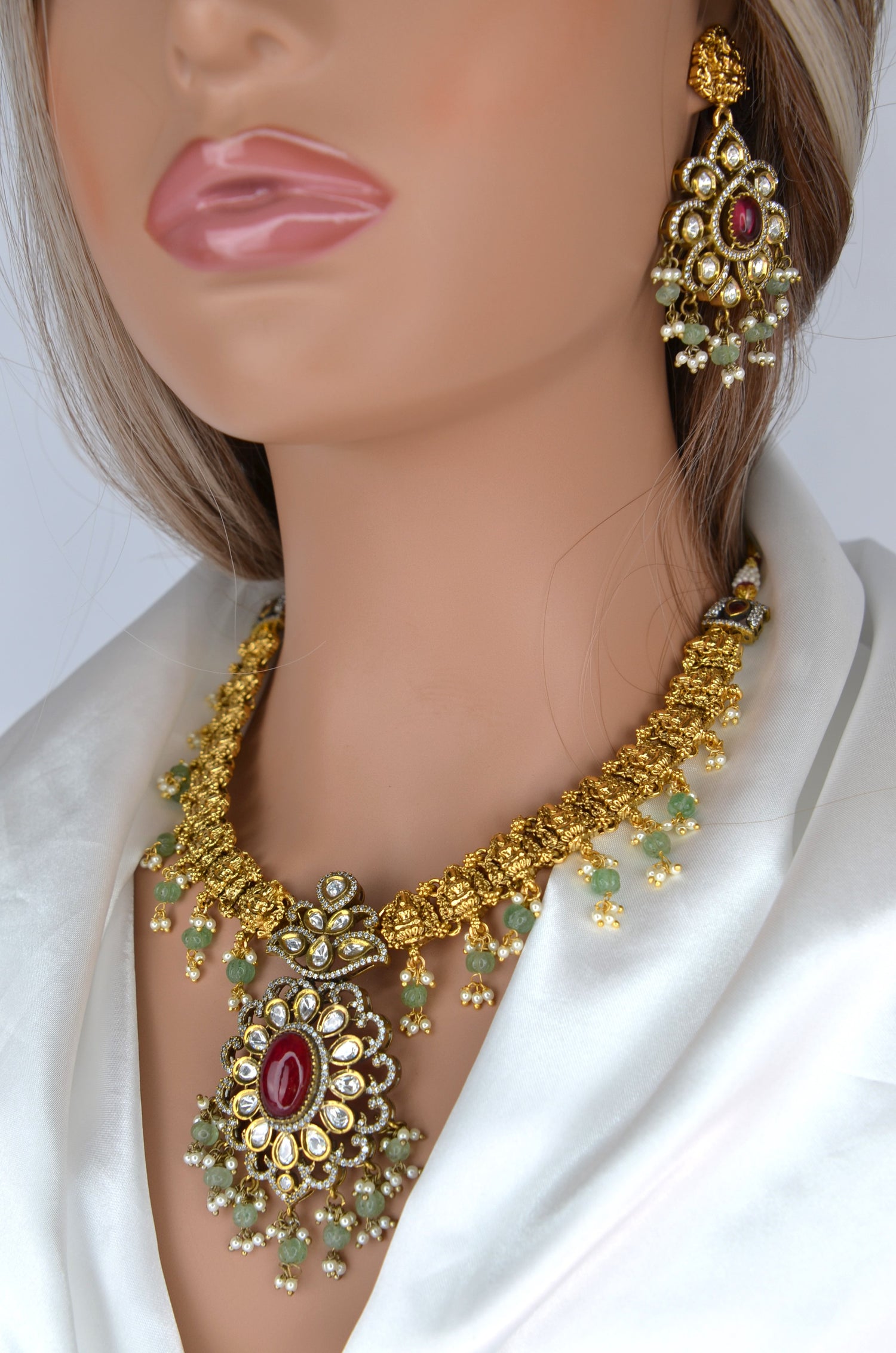 Traditional Apala Polish Lord Laxmi Necklace Set