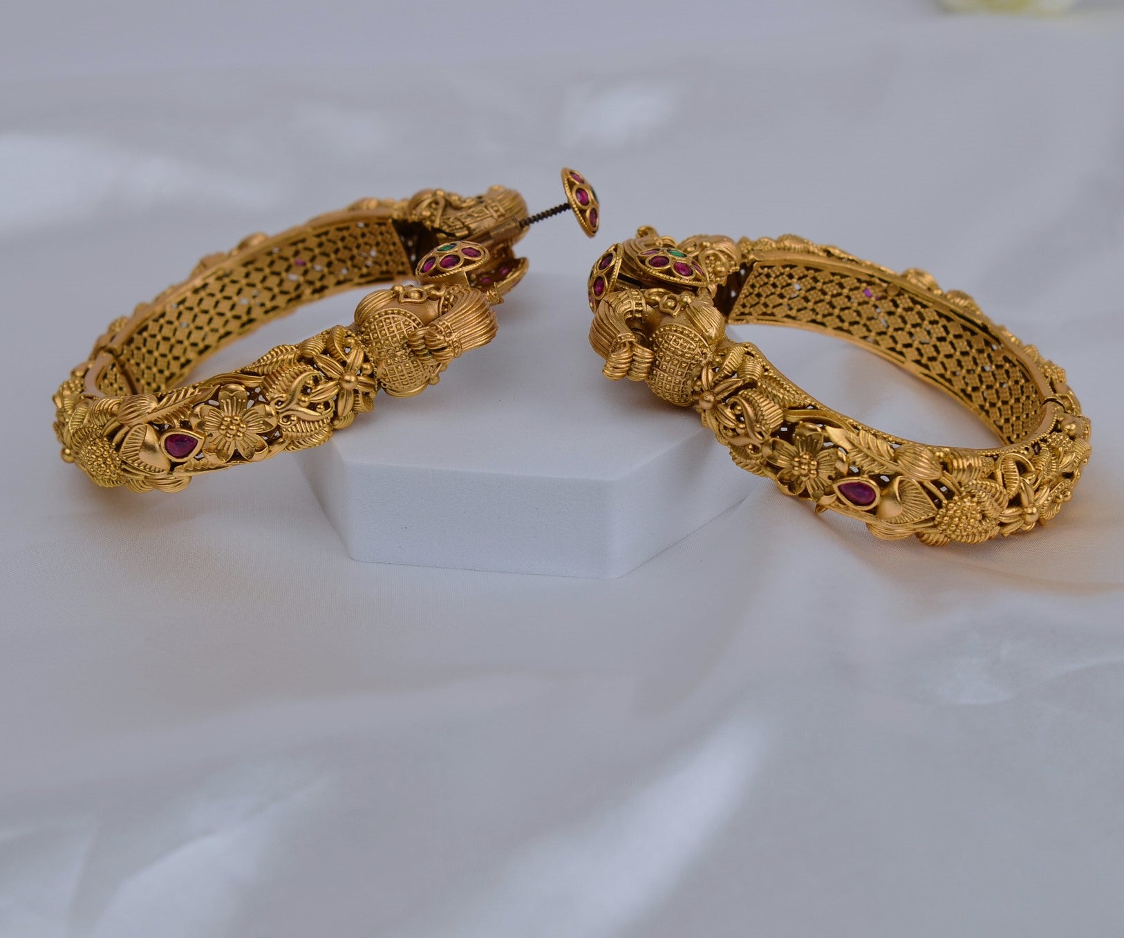 Traditional Openable Elephant Craved Bangles - Kada