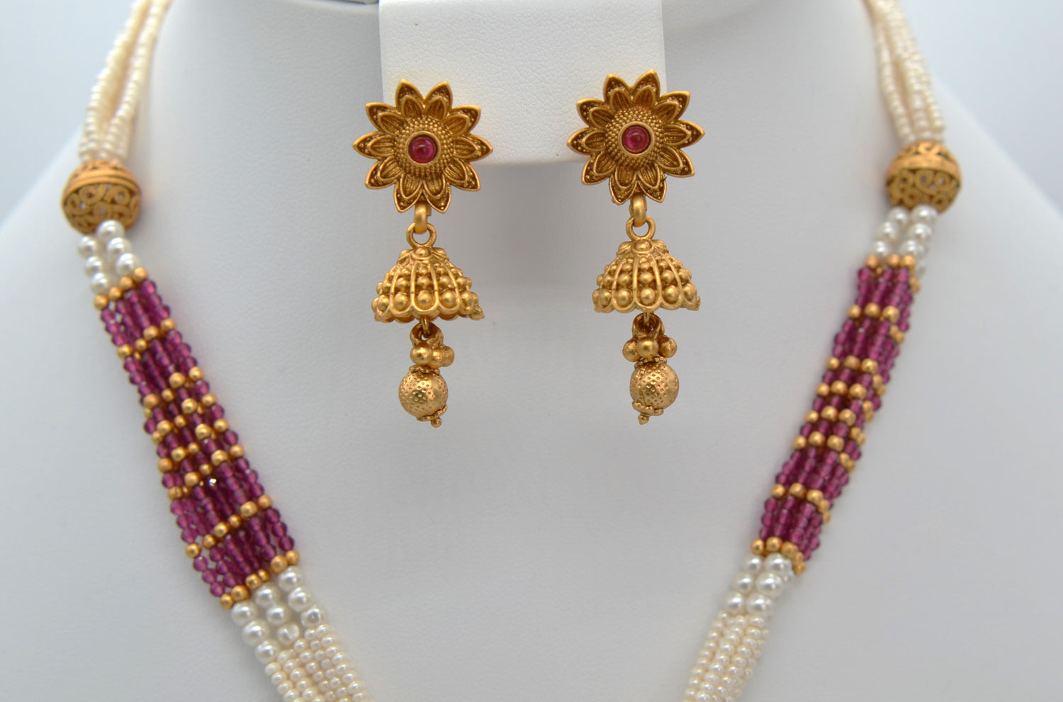 Traditional Pendant Pearl Mala Necklace with Earrings Set