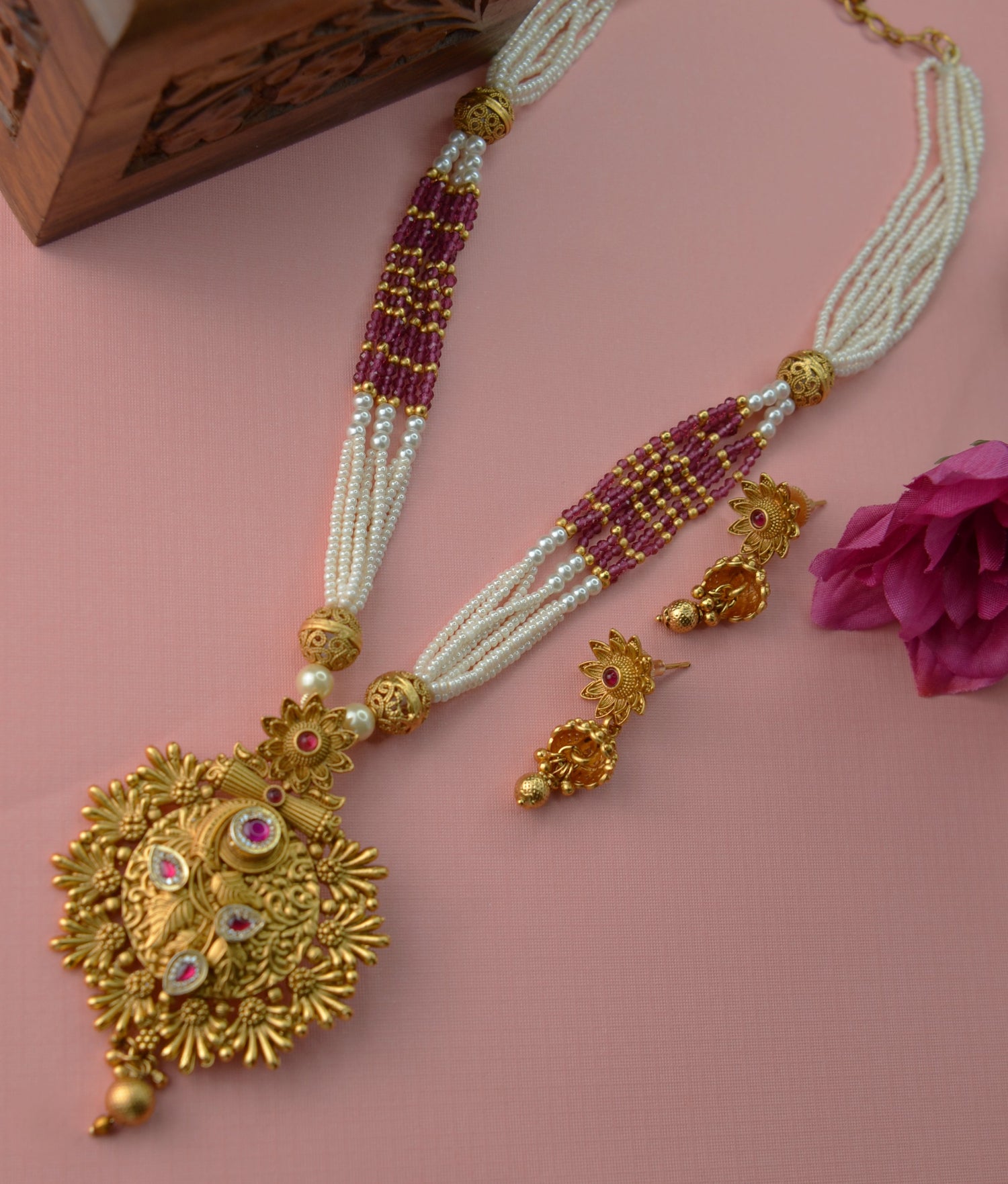 Traditional Pendant Pearl Mala Necklace with Earrings Set