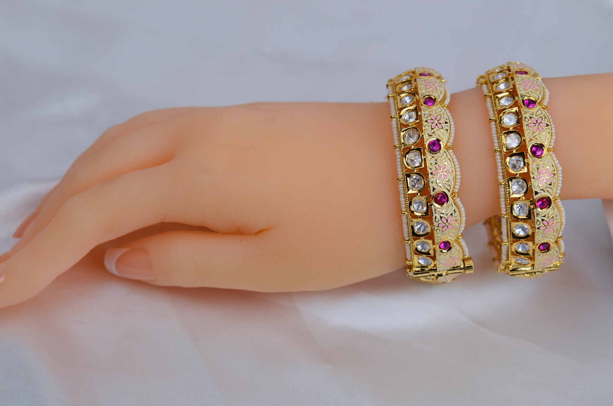 Pastel Meenakari Tyaani Kundan Kada Bangles