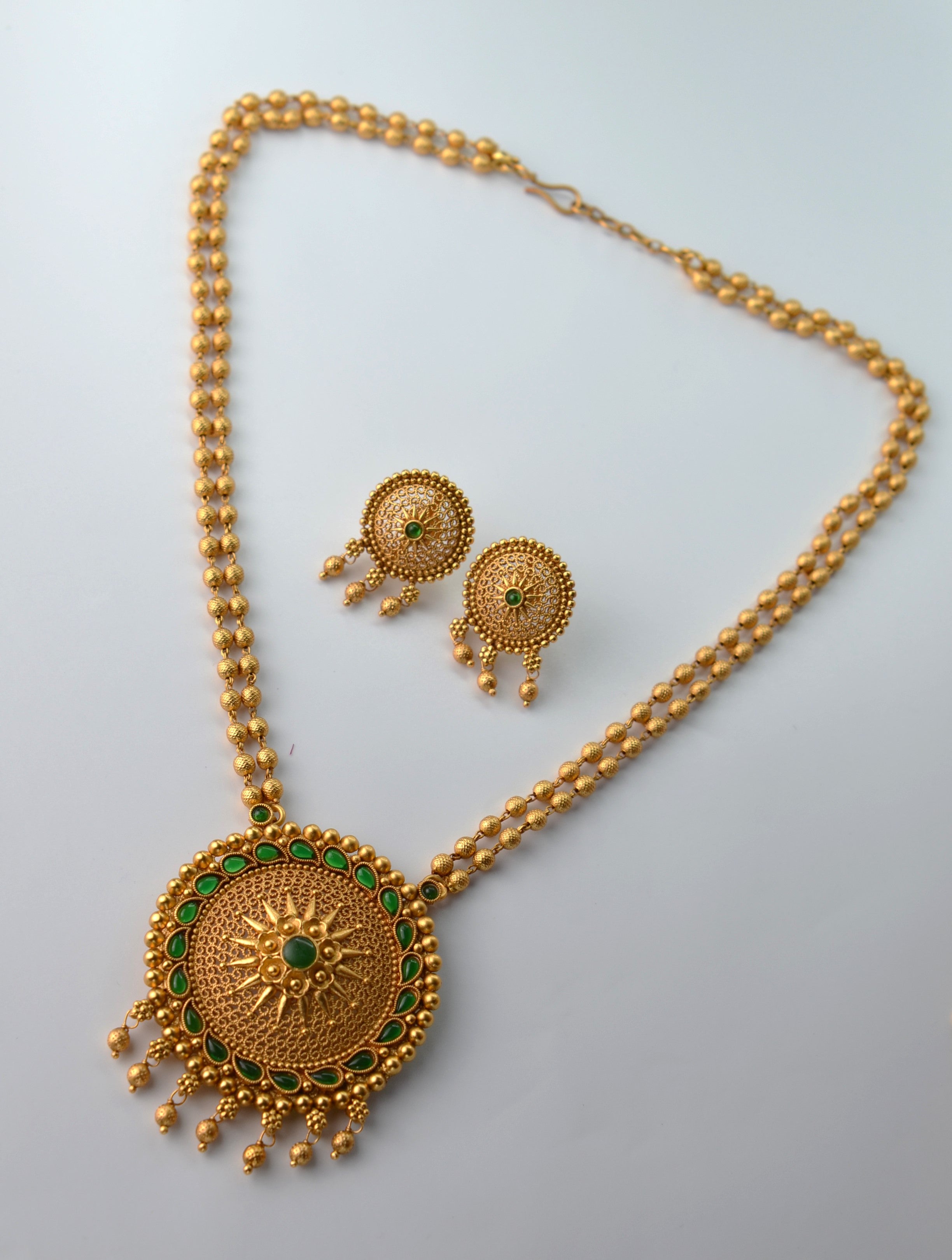 Traditional Antique Gold Pendant Matar Mala Necklace with Studs Set