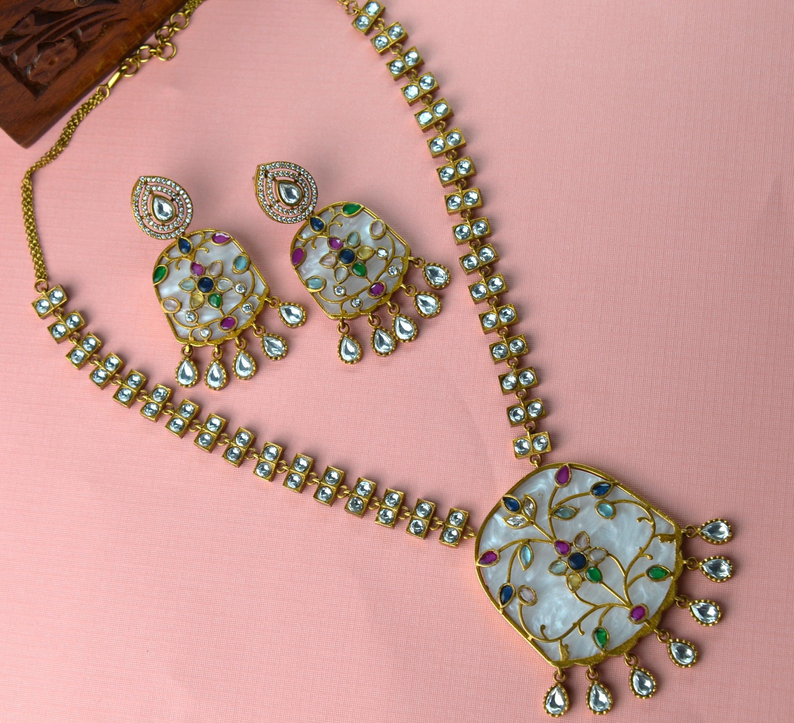 Apala Polish Navratan Polki Kundan Necklace Set