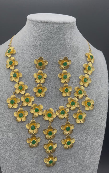 Fusion 3D Flower Necklace Set