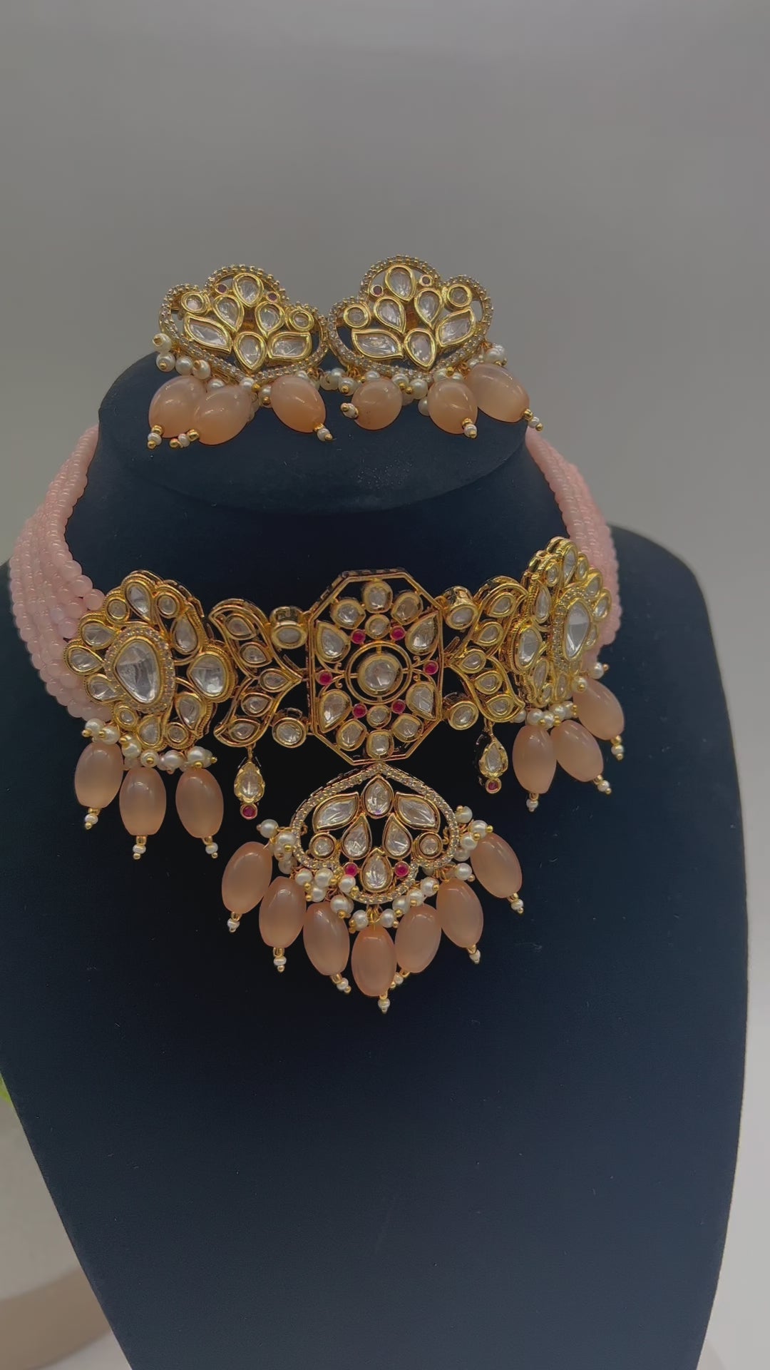 Naaz Pachi Kundan Choker Set