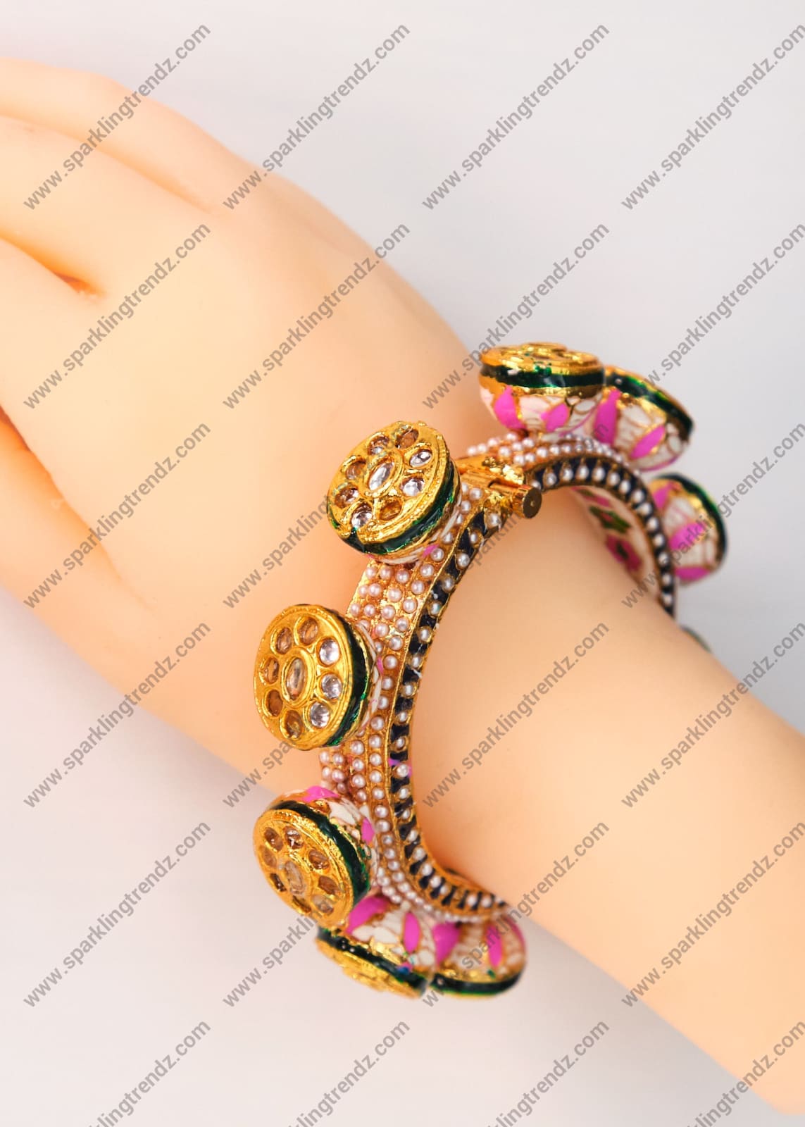 Statement Pacheli Jadau Kundan Openable Kada Bangles