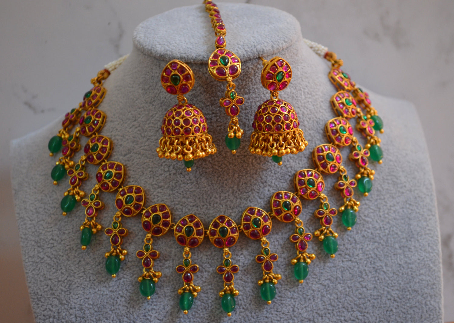 Kemp Multi Stone Leaf Shape Choker Set With Jhumki &amp; Maang Tikka Necklaces