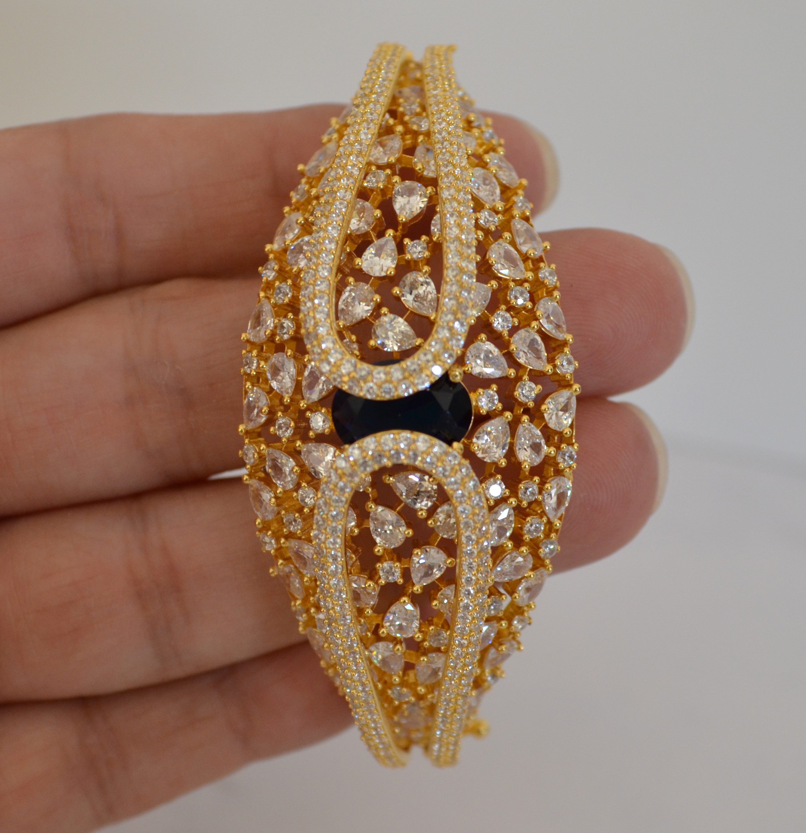 Cz Studded Uncut Diamond Openable Bracelet - Gold Finish Bracelets