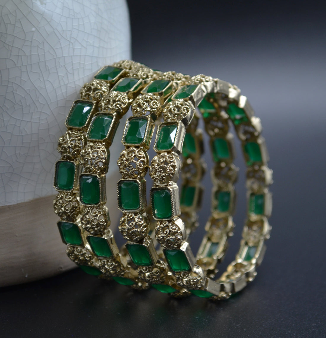 Non Openable Colored Polki Bangles Green / 2.4