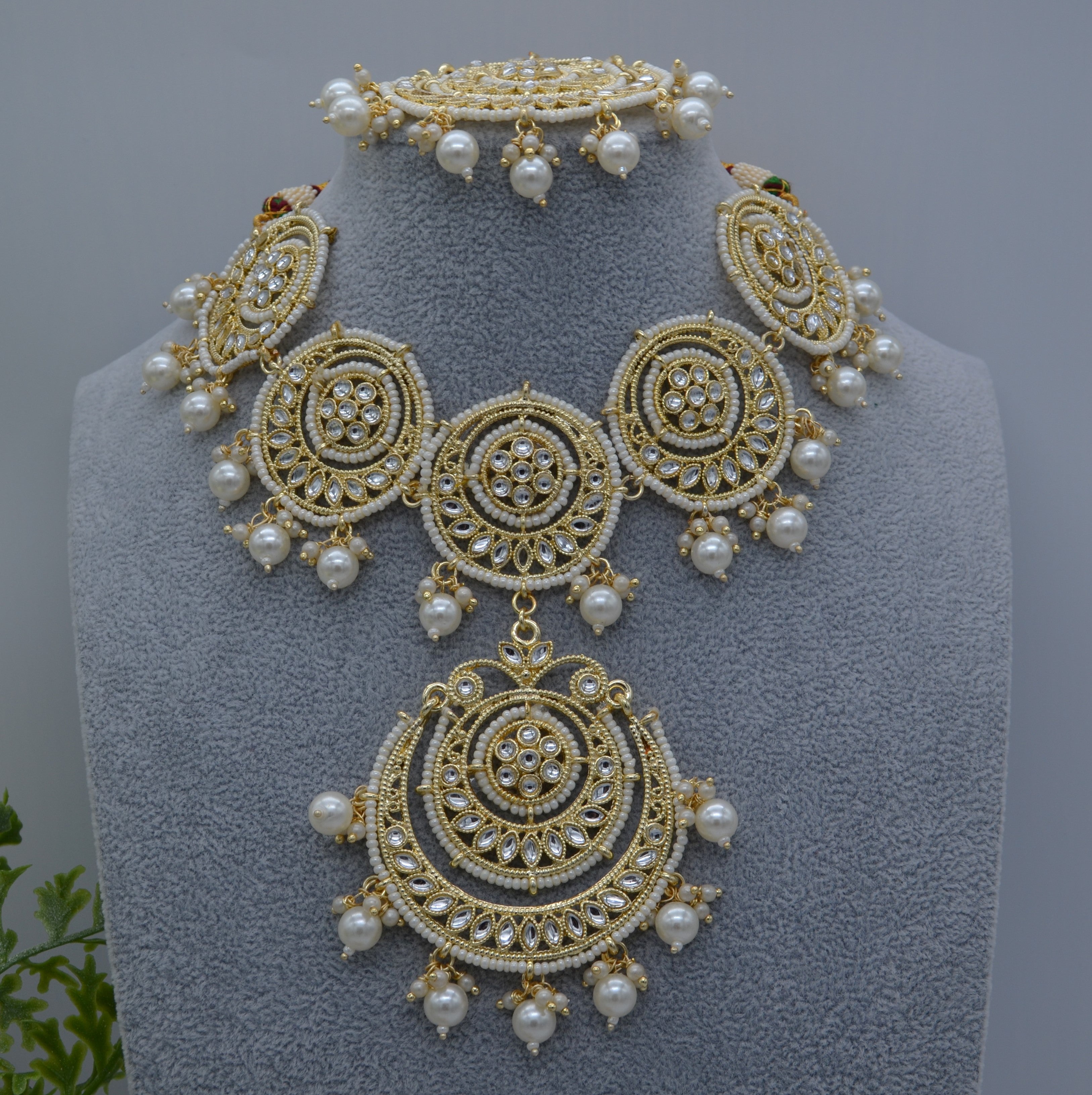 Sarah Kundan Necklace Set With Tikka Necklaces