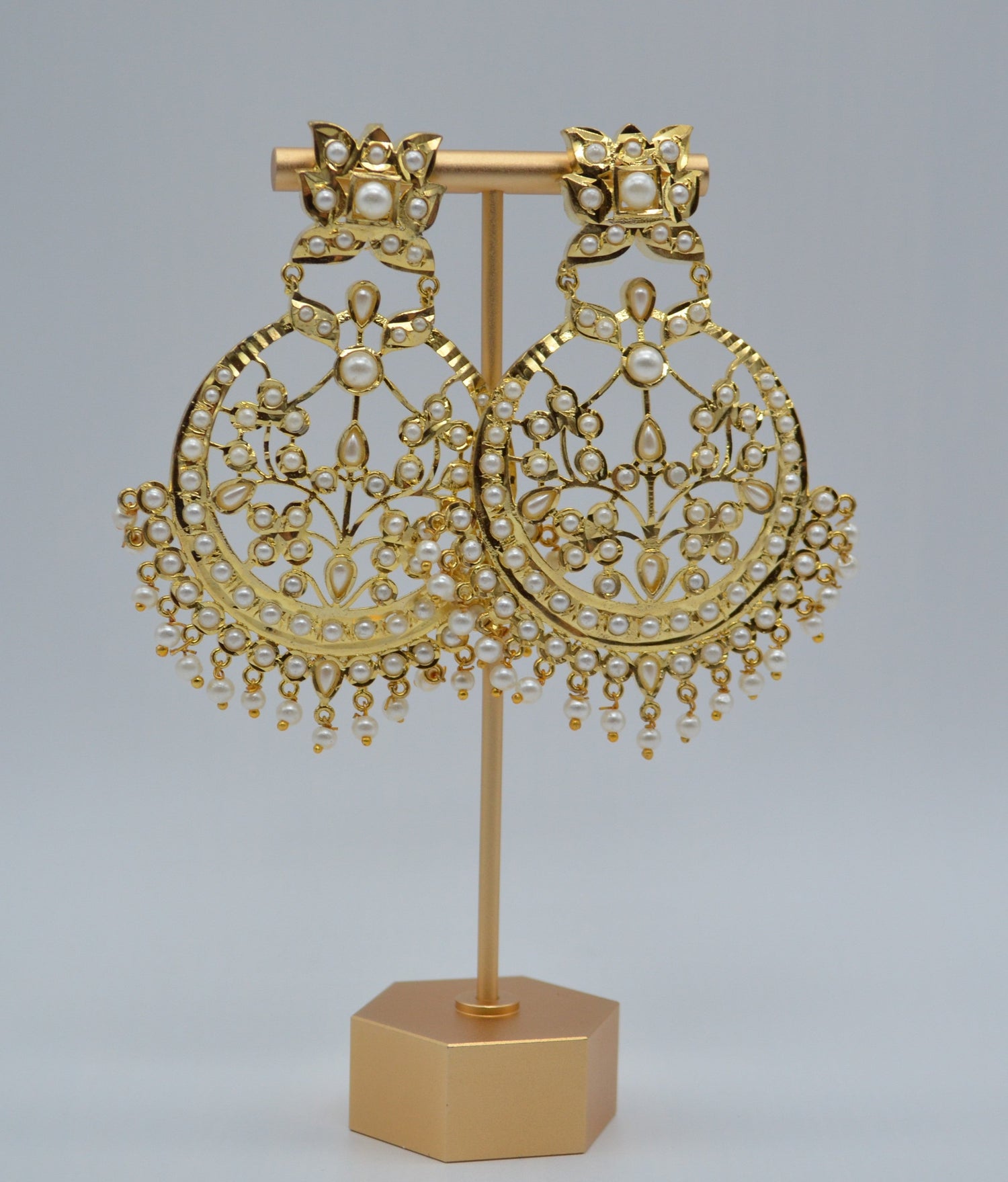 Naaz Jadau Oversized Chandbali Earring Earrings