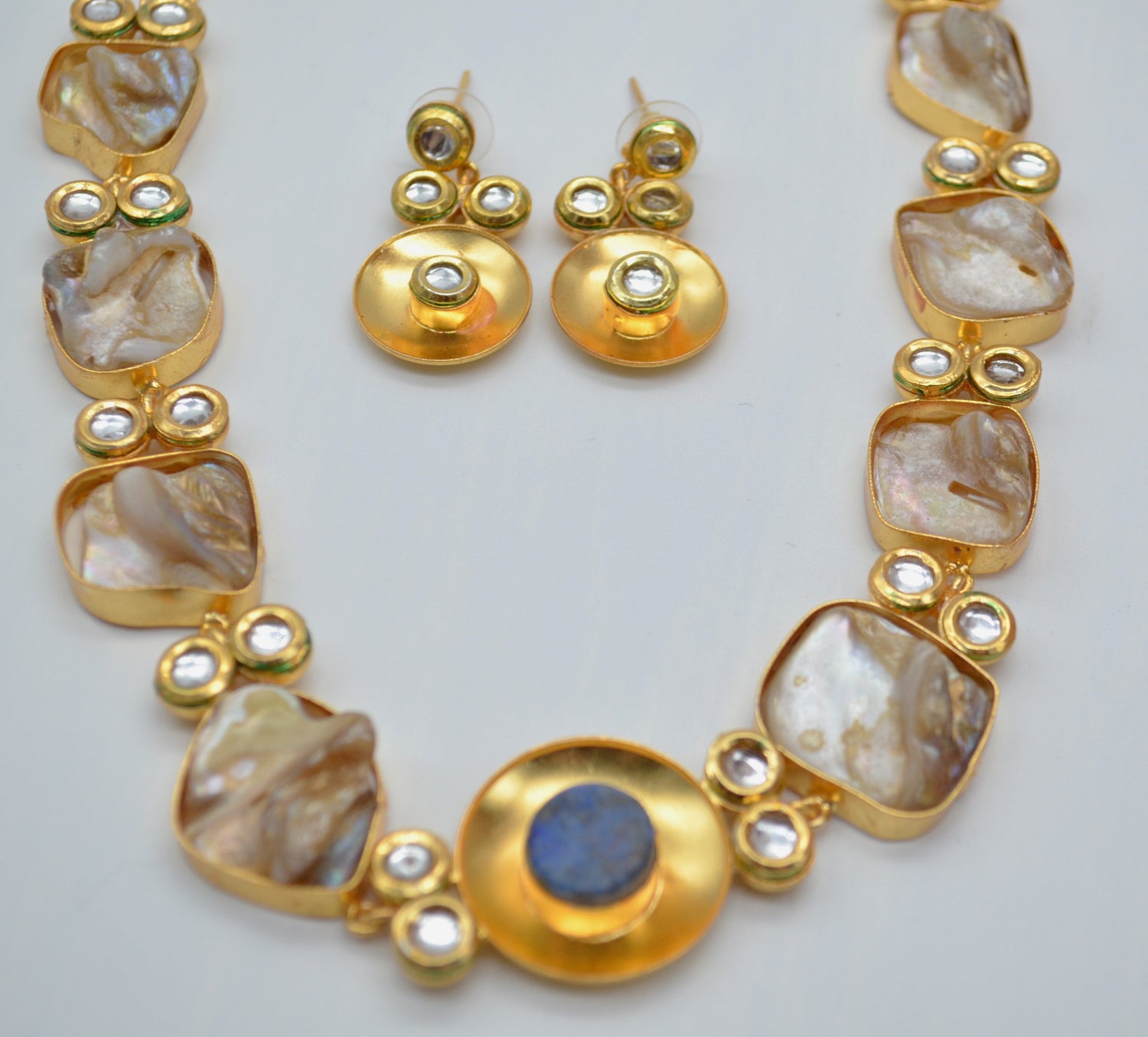 Contemporary Natural Mop Modern Kundan Necklace Set Necklaces