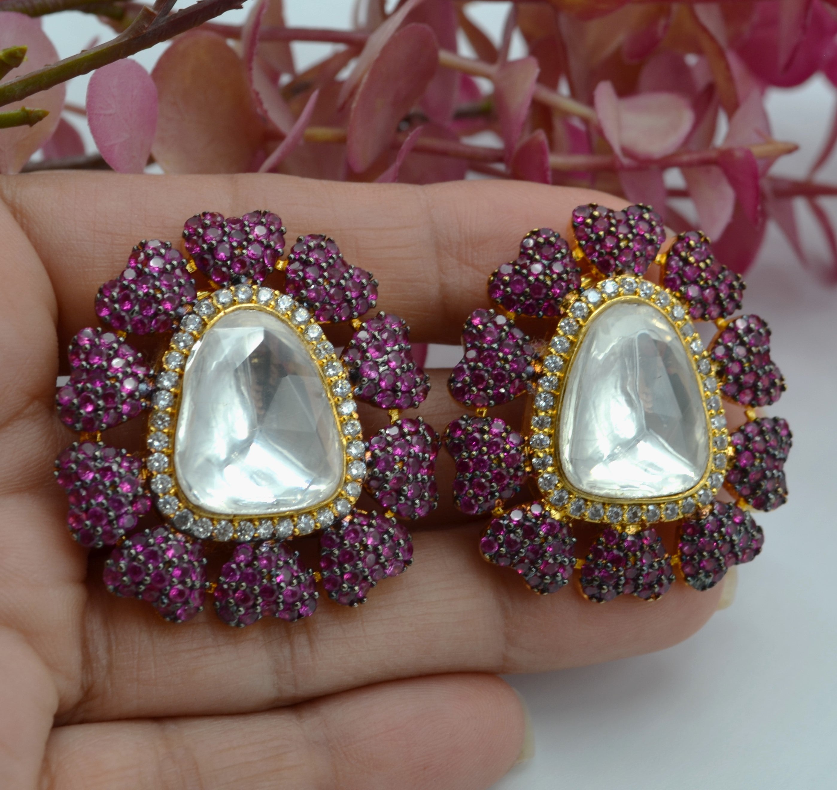 Uncut Kundan Oversized Studs Earrings