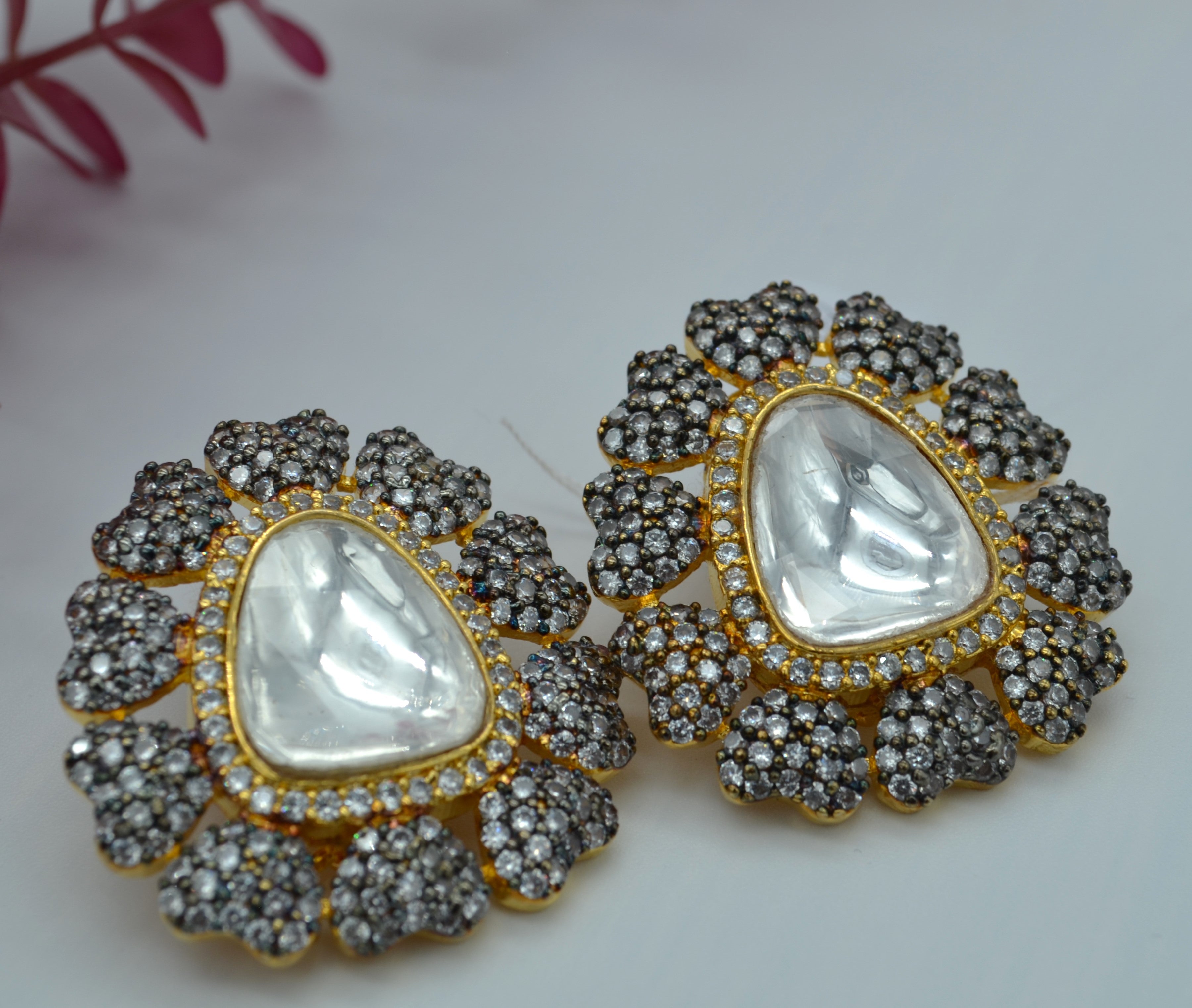 Uncut Kundan Oversized Studs White Earrings