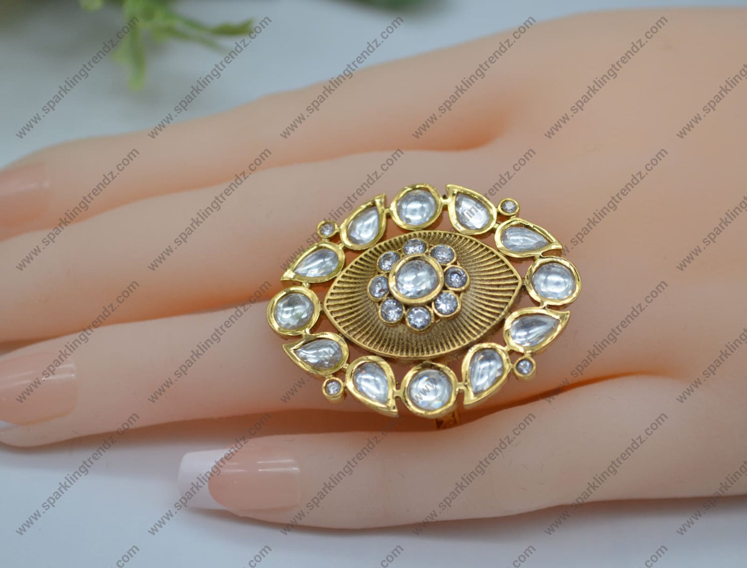 Uncut Foiled Kundan Adjustable Ring White Rings